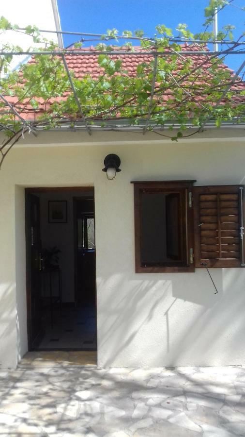 Family Friendly Holiday Home "Ana" Σίμπενικ Εξωτερικό φωτογραφία