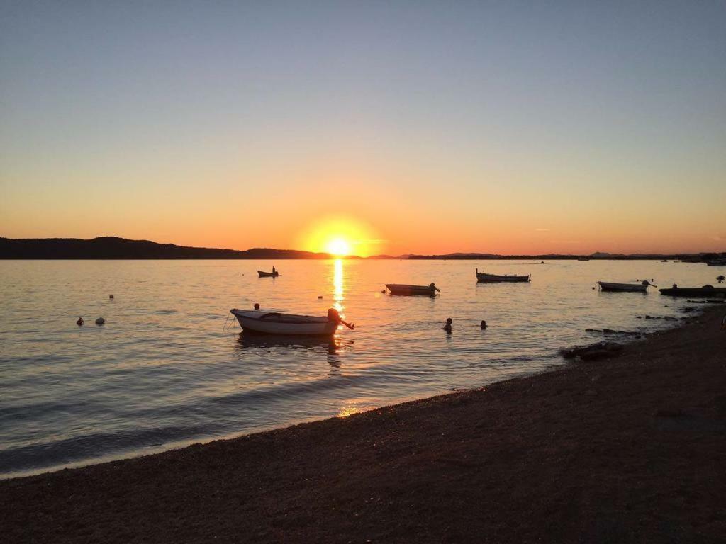 Family Friendly Holiday Home "Ana" Σίμπενικ Εξωτερικό φωτογραφία