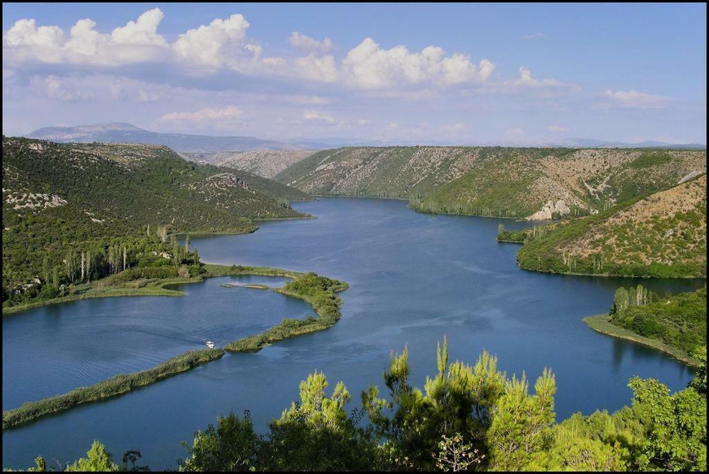Family Friendly Holiday Home "Ana" Σίμπενικ Εξωτερικό φωτογραφία