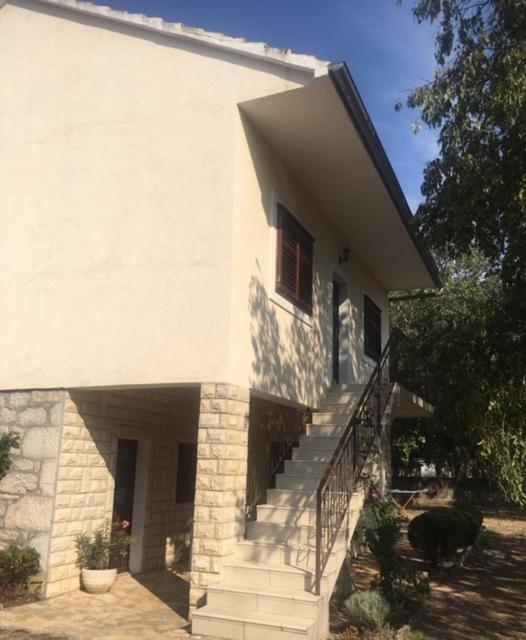 Family Friendly Holiday Home "Ana" Σίμπενικ Εξωτερικό φωτογραφία