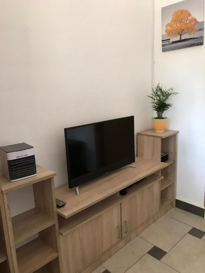Family Friendly Holiday Home "Ana" Σίμπενικ Εξωτερικό φωτογραφία
